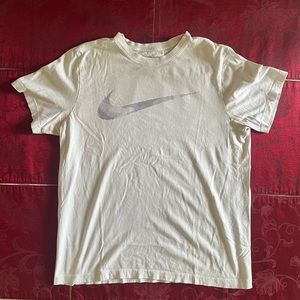 Nike Graphic Tee